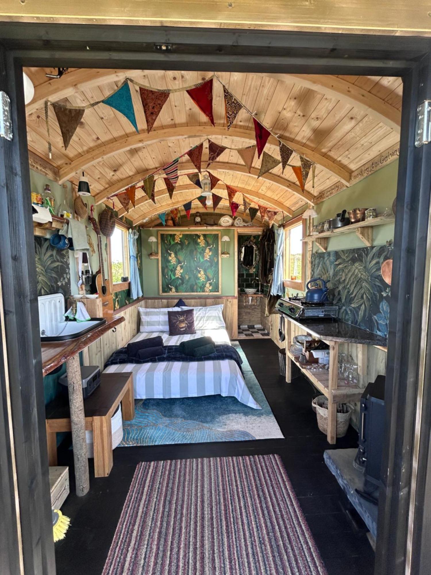 The Creevy Cabin Ballure Room photo